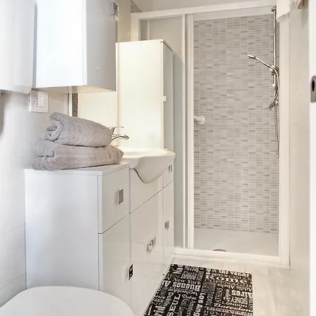 Bnbutler - Col Di Lana - Navigli - Darsena Apartman